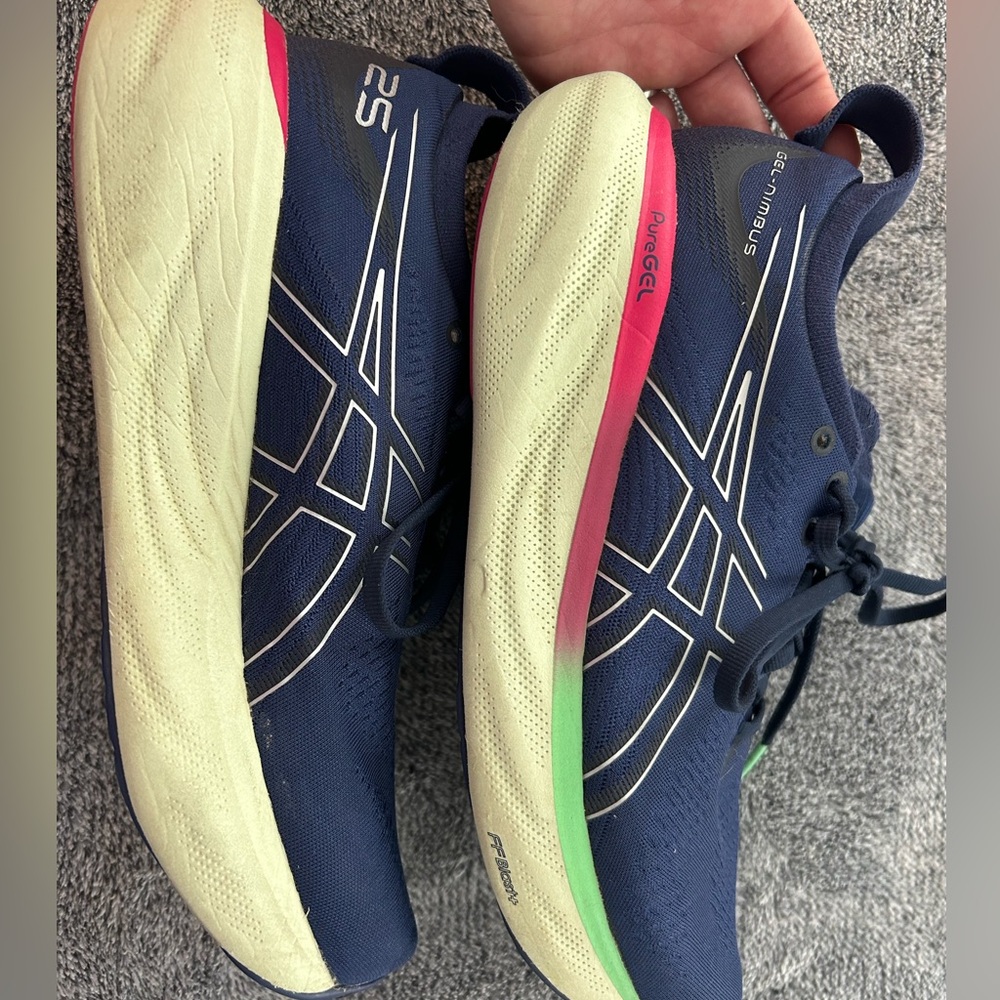ASICS gel nimbus 25 women’s size 8